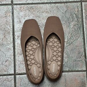 Women's Brown Flats